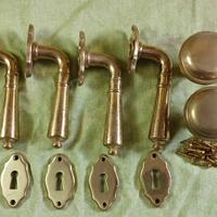 Maniglie porte e pomoli usati