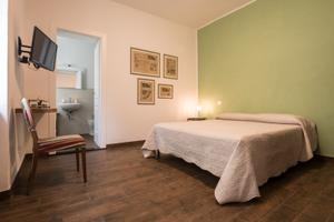 Casale rustico storico indipendente con attività