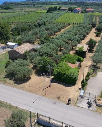 Terreno edificabile 2.000mq e rudere S.v. Chietino