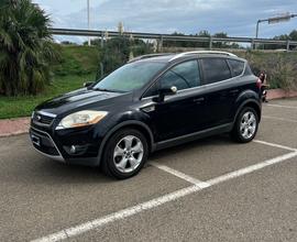 Ford Kuga 4x4 Gancio Traino