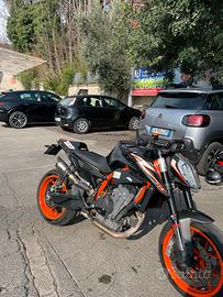 Ktm duke 890R