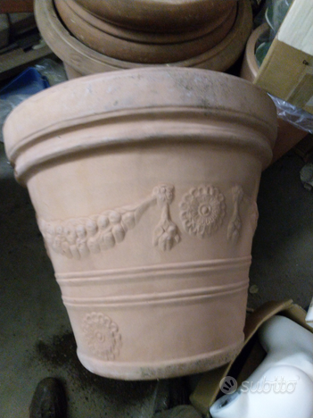 Grande vaso in resina usato  Roma