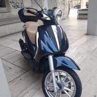 Piaggio Beverly 300 Tourer