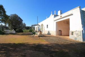 CASA DI CORTE A OSTUNI