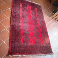 tappeto orientale rosso