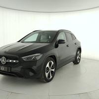 MERCEDES-BENZ GLA 200 d automatic