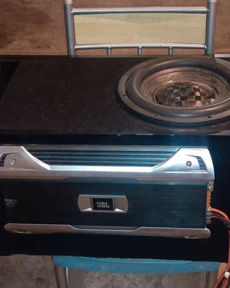 Subwoofer amplificatore