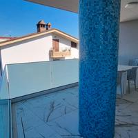 Ampio balcone vista mare
