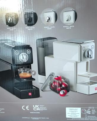 macchina caffè illy