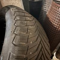 Gomma michelin crossclimate2 225/50/R17 98y