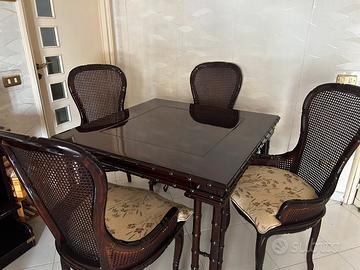 Tavolo da gioco con cassetti e posacenere
