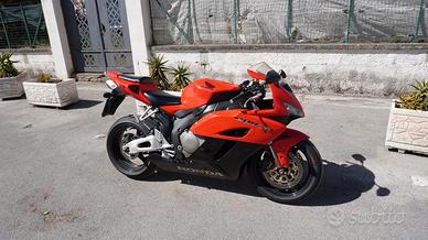 Honda CBR 1000 RR 2005