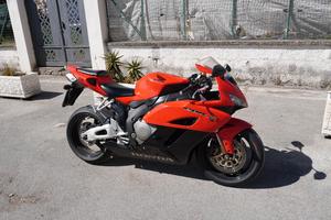 Honda CBR 1000 RR 2005