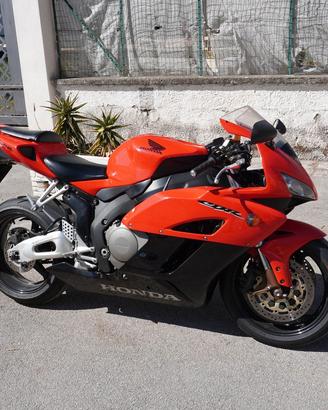 Honda CBR 1000 RR 2005