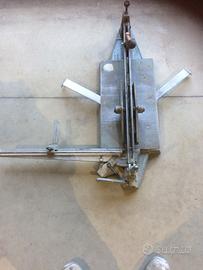 Taglia piastrelle Montolit  62