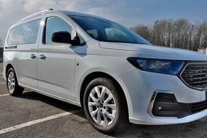 Ford tourneo connect  titanio 