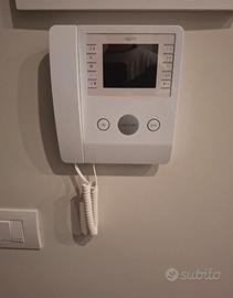 Videocitofono a cornetta Agata VC/ BPT
Display 3,5