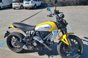 DUCATI SCRAMBLER ICON 830
