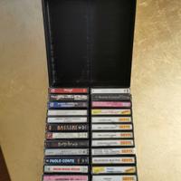 Portacassette audio 4 vintage con cassette audio