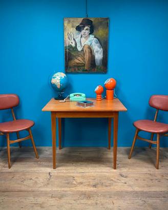 TAVOLO MIDCENTURY SCANDINAVO CON DUE SEDIE TEAK