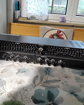 Equalizzatore e crossover dbx