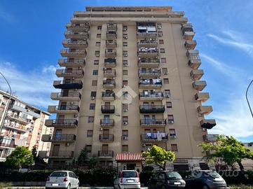 4 LOCALI A PALERMO