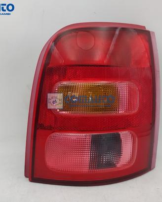 Fanale post dx NISSAN MICRA II (K11) '00