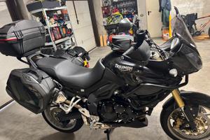 Triumph tiger 1050- 2011 tris valige triumph