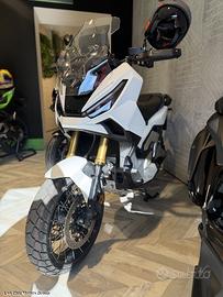 Honda xadv 750 km 0