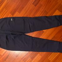 pantaloni lacoste