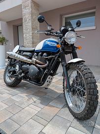 Triumph scrambler 900 Mr. Martini 