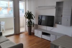 Fronte mare con terrazza zona rotonda