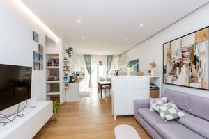 APPARTAMENTO COMPLETAMENTE RISTRUTTURATO CON BOX E