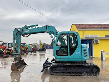 Escavatore KOBELCO SK70SR DEPORTÉ (70 Q.LI)