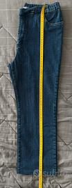 Jeans elasticizzati e modificati
