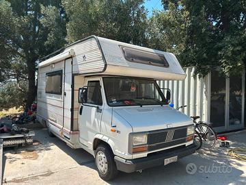 ARCA FIAT DUCATI EUROPA 92 MANSARDATO 6 POSTI