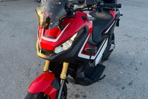 X-adv 750