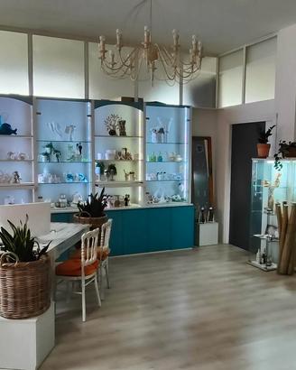 Arredamento completo per negozio