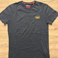 T shirt superdry blu con logo giallo