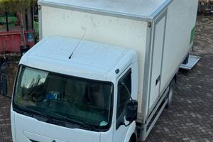 Renault Midlum