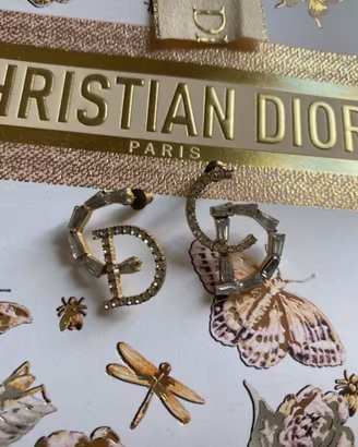 Orecchini donna con lettera C D tipo dior