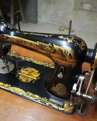 L'angolo "mobili della bisnonna" - singer