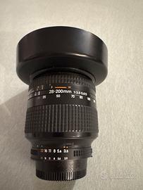 Nikon AF Nikkor  macro 28/200 af-D  f1: 3.5-5.6