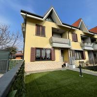 VILLA A SCHIERA D'ANGOLO A ARCONATE