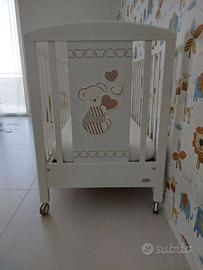 culla lettino con sbarre e fasciatoio cassettiera