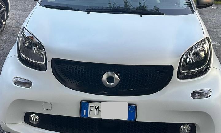 Smart fortwo coupe 453 in perfette condizioni.