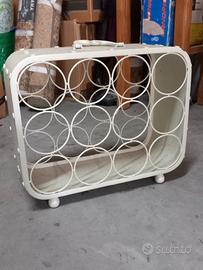 Portabottiglie in ferro battuto bianco antico