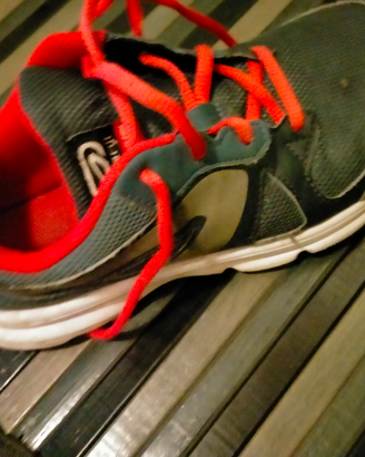 Scarpe da ginnastica bambino nr. 34