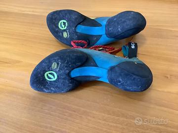 Scarpe arrampicata sportiva