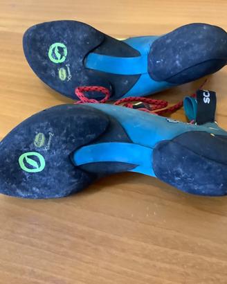 Scarpe arrampicata sportiva